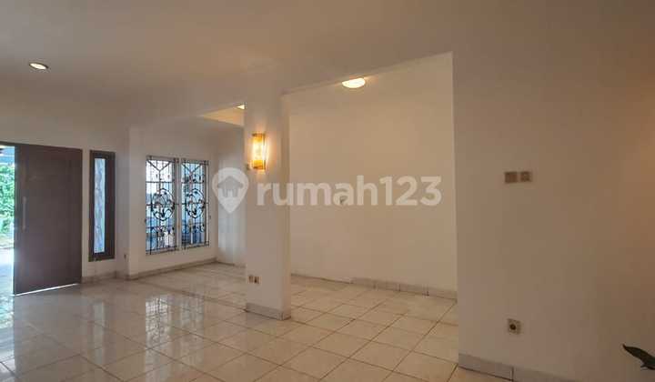 Jual Rumah Kota Wisata. Turun Harga 2