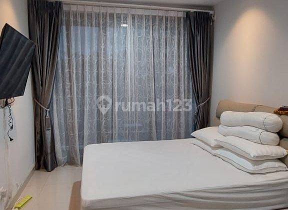 Disewakan Rumah 2 Lantai 4 Kamar Tidur Di Batam Center Furnished 2