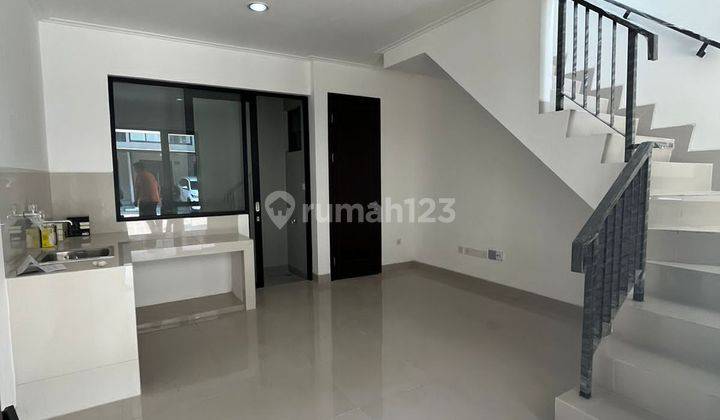Murah Sewa Rumah Milenial 2lt 4.5x10 Kosong Bagus Siap Huni Pik 2 2