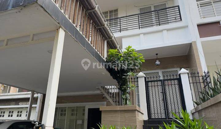 Hot Sale Rumah Crown Furnished Siap Huni 1