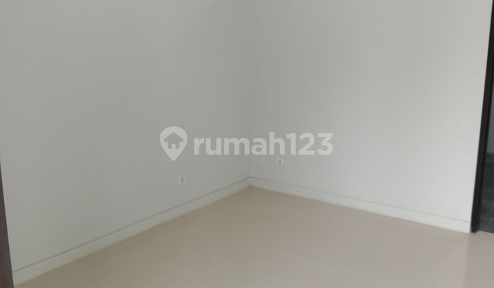 Rumah dijual di  Sambiroto SHM kondisi bagus dekat perkotaan  2