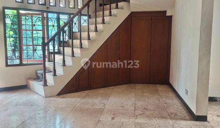 Rumah di Supriyadi 2 cocok utk usaha lokasi startegis  2