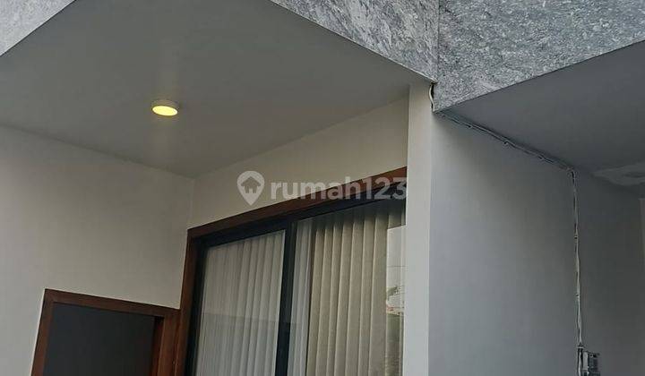 Dijual Cepat Rumah Strategis Siap Pakai di Jalan Bukit Mawar 2