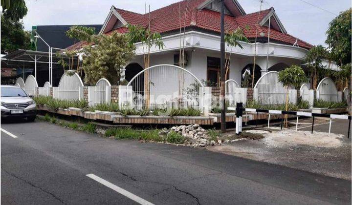 RUMAH MEGAH MEWAH STRATEGIS PUSAT KOTA SEMARANG ATAS BANYUMANIK 1