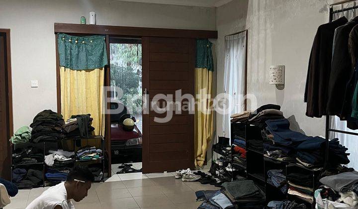 RUMAH 2 LANTAI DI AKASIA HAYAM WURUK 2