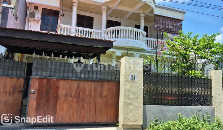 Dijual Rumah 2 Lantai Full Furnish Denpasar Barat 2