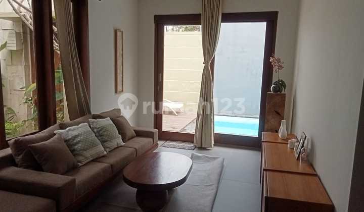 Dijual Villa 2 Lantai Full Furnish + Pool Dijual Villa 2 Lantai Full Furnish + Pool