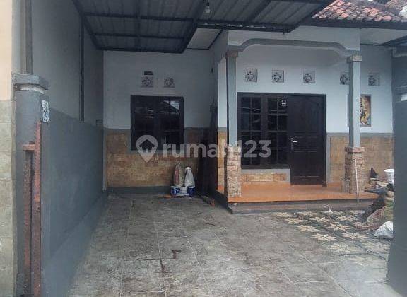 Rumah 2 Lantai Minimalis  2