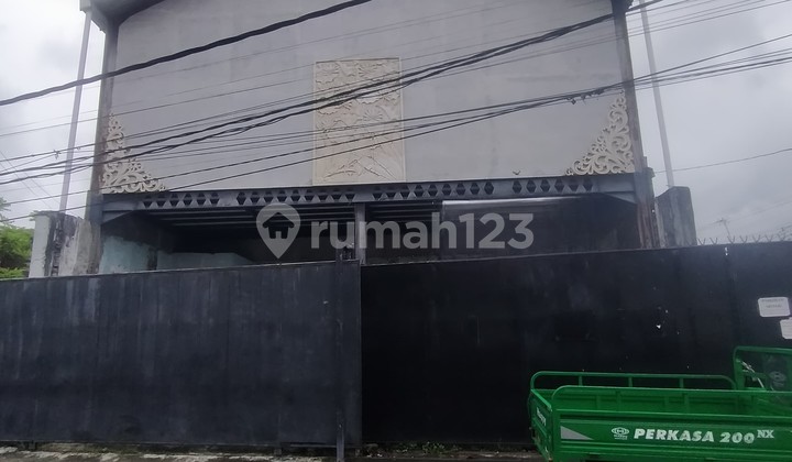Gudang 2 Lantai Tengah Kota Denpasar Barat Gudang 2 Lantai Tengah Kota Denpasar Barat