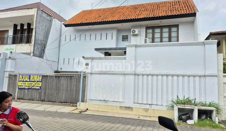 Dijual Rumah 2,5 Lantai + Pool Lokasi Premium Denpasar Selatan 2