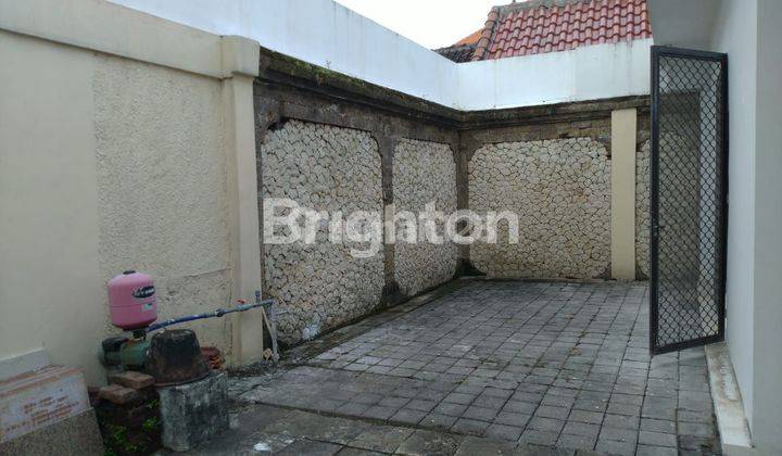 RUMAH 2 LANTAI FULL FURNISH SEMINYAK BADUNG  2