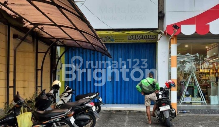 Ruko 2 Lantai Strategis Pinggir Jalan Denpasar Selatan.s