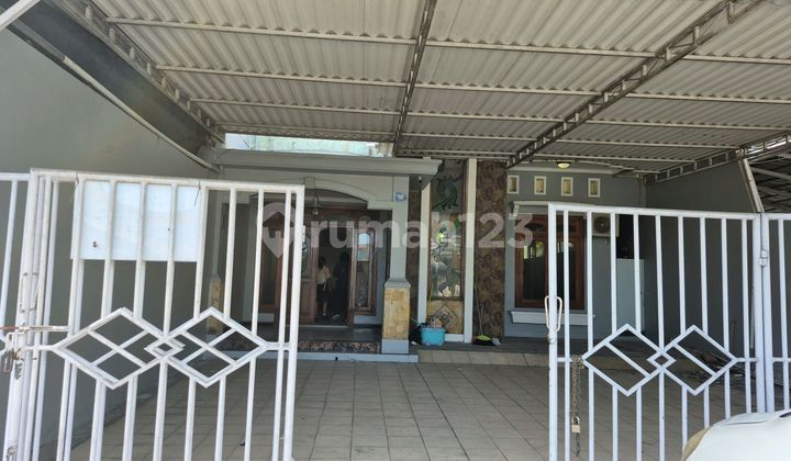 Rumah 2 Lantai.pinggir Jalan Denpasar Barat Rumah 2 Lantai.pinggir Jalan Denpasar Barat