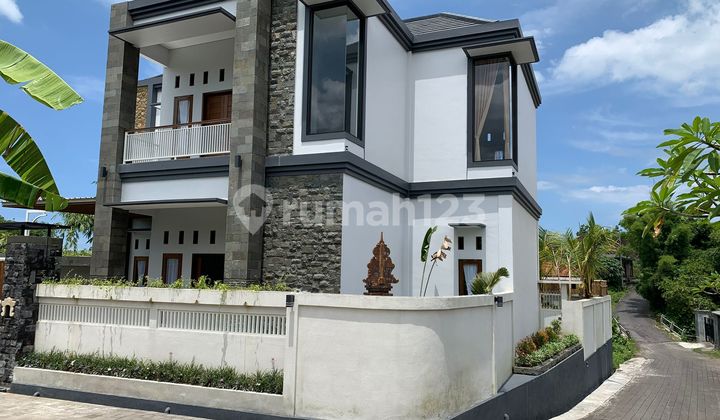 For Rent: 2-Story Villa + Peaceful and Comfortable Pool in Dalung