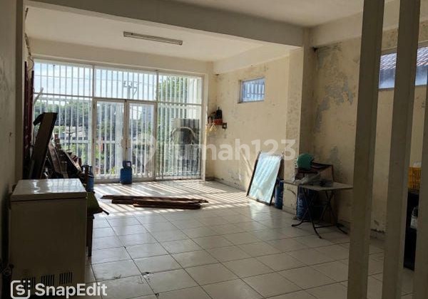 3.5-Storey Shop House on Ngurah Rai Bypass, Sanur