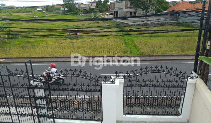 RUMAH 2 LANTAI FULL FURNISH SEMINYAK BADUNG  1