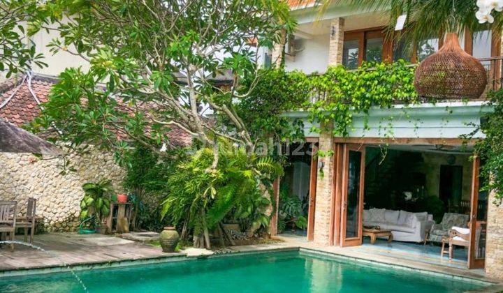 Luxury Villa In Prime Area, Close To Bumbak With Big Swimming Pool. 2