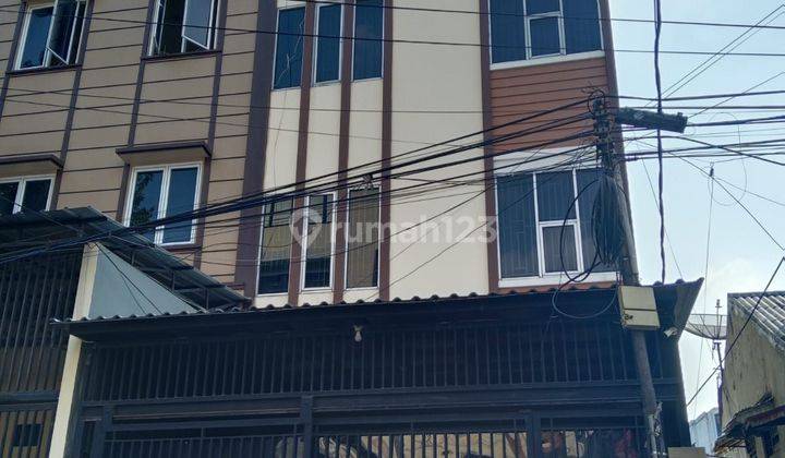 Rumah di Jalan Duri Selatan atau  Jamblang Raya. Rumah Bagus Dan Sudah Renovasi Bagus. Bangunan 5,5 Lantai. Harga 6,5 Milyar Nego.Jakarta Barat 1