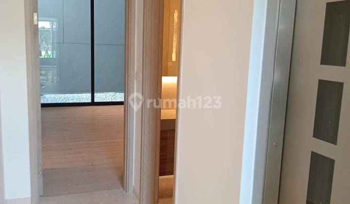 Rumah 2 Lantai Bagus Furnished SHM di Laurel Nava Park, Bsd 2