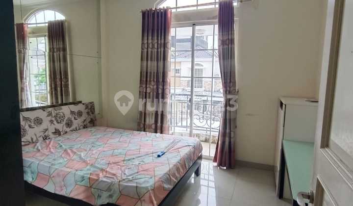 Rumah Green Lake City Cluster West Europa Uk 6X15 M²Bangunan 2 Lantai3+1 Kmr Tdr3+1 Kmr Mnd Surat SHM Furnish Harga 2,250 Milyar Nego 2