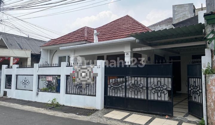 Rumah di Jl. Dwijaya, Gandaria Utara, Kebayoran Baru, Jakselluas Tnh 176 M²Luas Bngnan 150 M².Harga 7 Milyar Nego