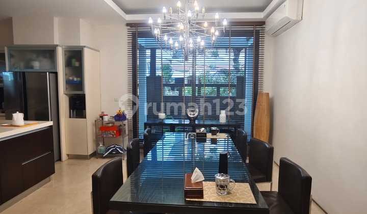 Sunter Paradise 2 Sunter, Jakarta Utaraluas Tanah 300 M²luas Bangunan 600 M²bangunan 3 Lantai Posisi Hoek 4+1 Kamar Tidur4+1 Kamar Mandi Full Furnish Surat Shm Hadap Timur - Selatan Harga 10,5 Milyar Nego 2