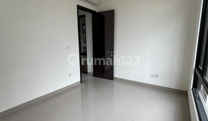 Condominium Green Royal Lantai 3 2 Kamar Tidur 1 Kamar Mandi Ac 2 Unit Kulkas Masih Baru Meja Makan + 4 Bangku Hordeng Harga 42jt/th Nego 2