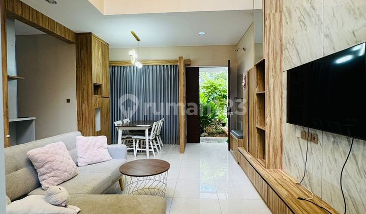 Rumah Di Riviera Metland Puri, Tahap 2. Uk 8x15m2. Bangunan 2 Lantai. Kondisi Full Furnish Interior Bagus. Harga 4 Milyar Nego 2