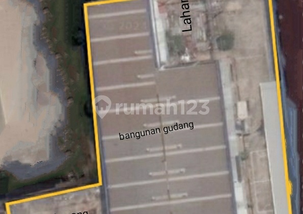 Kapuk Kamal Large Timber Warehouse, Location Close to Toll Access. The Road Can Accommodate 40-foot Containers. Price IDR 7.5 million/m2.