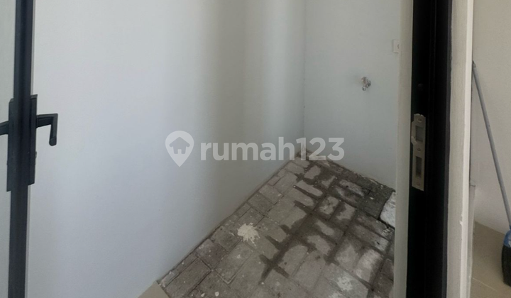 Dijual Rumah Hook Baru Surabaya Timur Regency One Eastpoint One Gate System 2