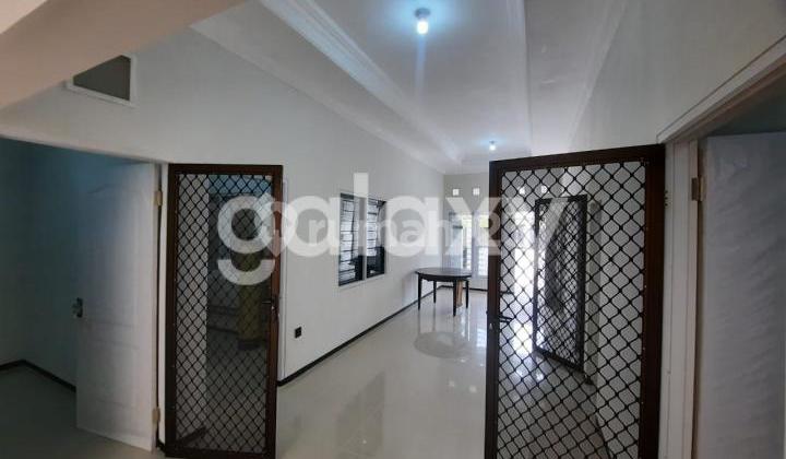 For Sale Mulyosari Prima East Surabaya House Ready to Live In Good Condition Already Renovated 2