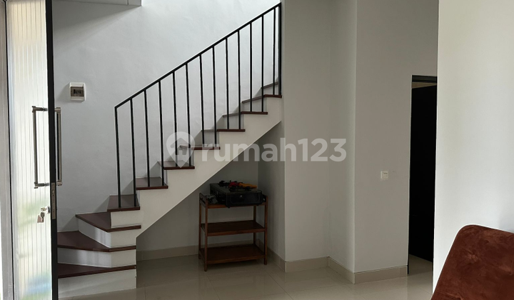 Disewakan Rumah Baru 2 Lantai Pantai Mentari Surabaya Dekat Pakuwon City 2