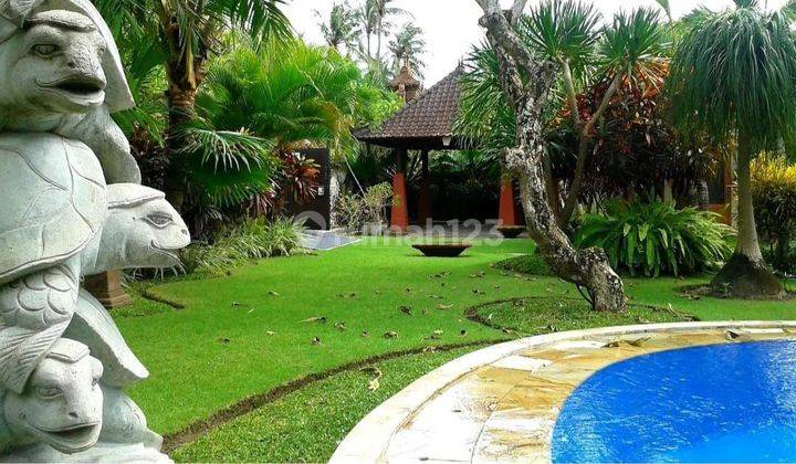 Villa Jalan Kaki Ke Pantai Sanur Bali 1