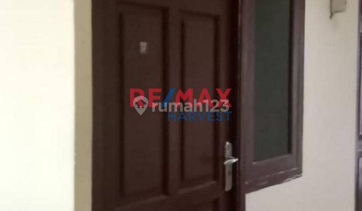 Di Jual Cepat Murah Rumah 3 Lantai Bagus  2