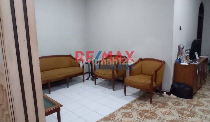 Rumah 3 Lantai Bagus Cocok Untuk tempat Tinggal Dan Usaha 1