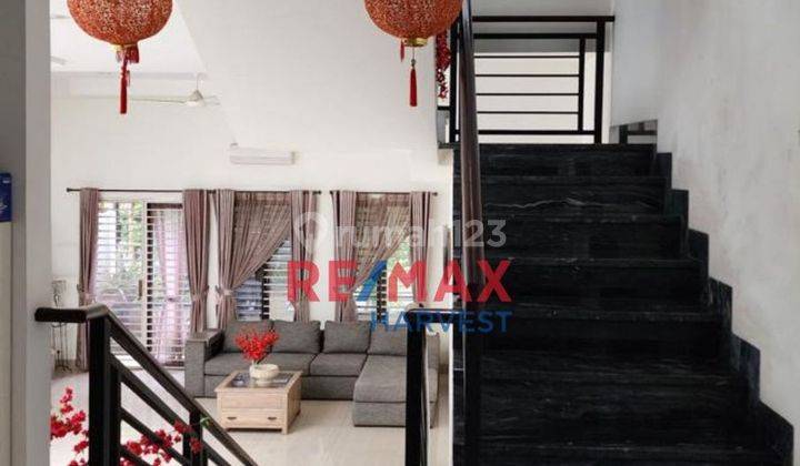 Dijual Cepat Rumah Modern 4 Lantai Bagus Posisi Hook 2