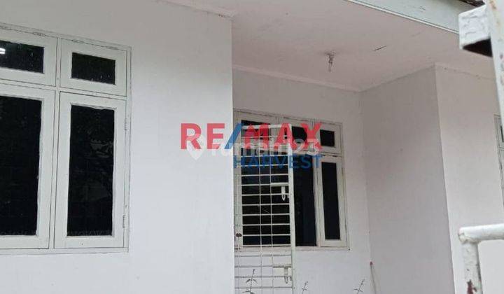 Rumah 2 Lantai Siap Huni Disewakan Sangat Murah di area Roxy Mas 1