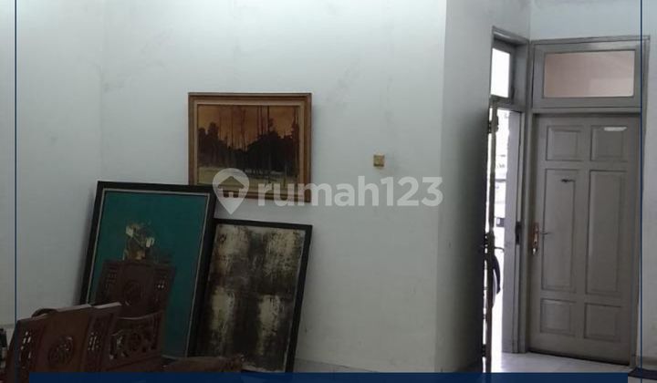 Dijual Rumah Tinggal Lokasi Strategis Kebon Jeruk Bagus 2 Lantai
