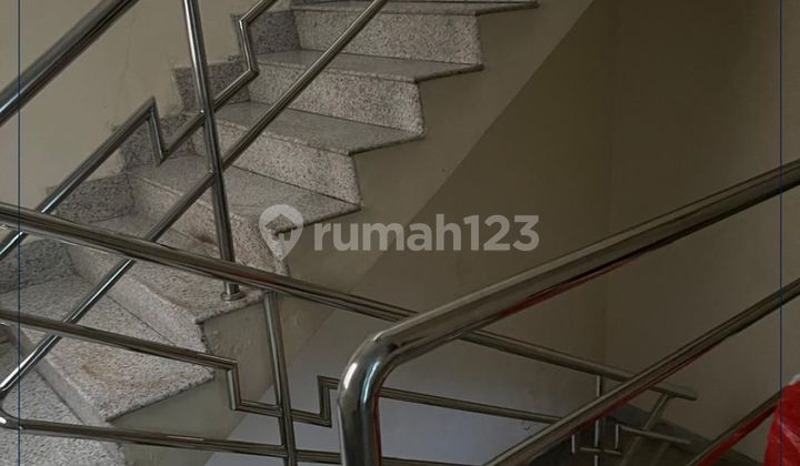 Dijual Murah Rumah Dalam Komplek di Green Ville 2