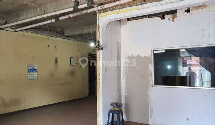 Dijual/disewakan Cepat Ruko Luas 277.0 m² di Kemanggisan 2