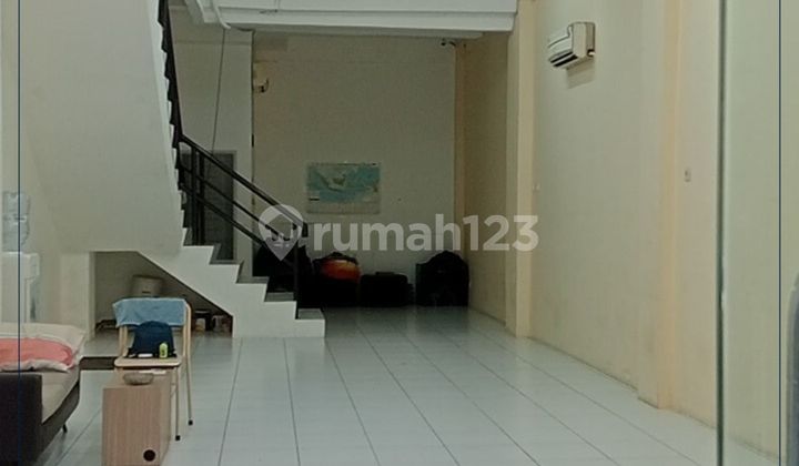 Fast Sale Commercial Shop House in Roxy Strategic Location 2