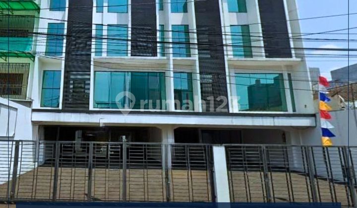 Dijual Cepat Gedung Perkantoran Dua Muka Di Jatinegara