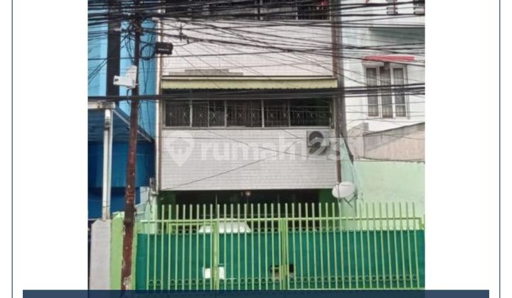 For Sale Fast Strategic Location Shop House in Mangga Besar For Sale Fast Strategic Location Shop House in Mangga Besar