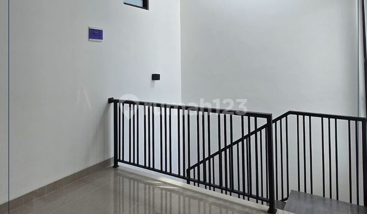 Dijual Sangat Murah Brand New House di Kav Dki Jakarta Barat 2