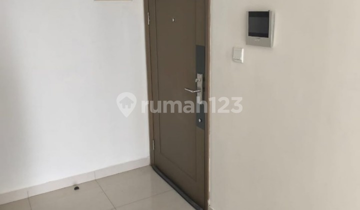 Dijual Taman Apartemen Taman Anggrek Residence Semi Furnished 2