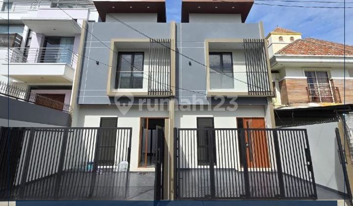 Dijual Sangat Murah Brand New House di Kav Dki Jakarta Barat