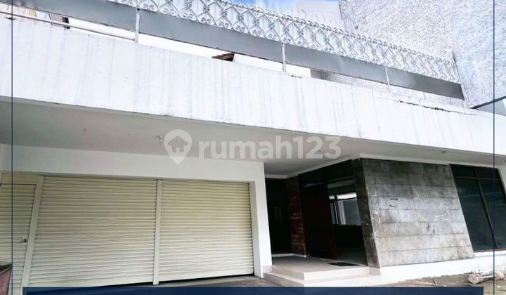 Dijual Cepat Rumah Besar & Luas Di Darmawangsa 1