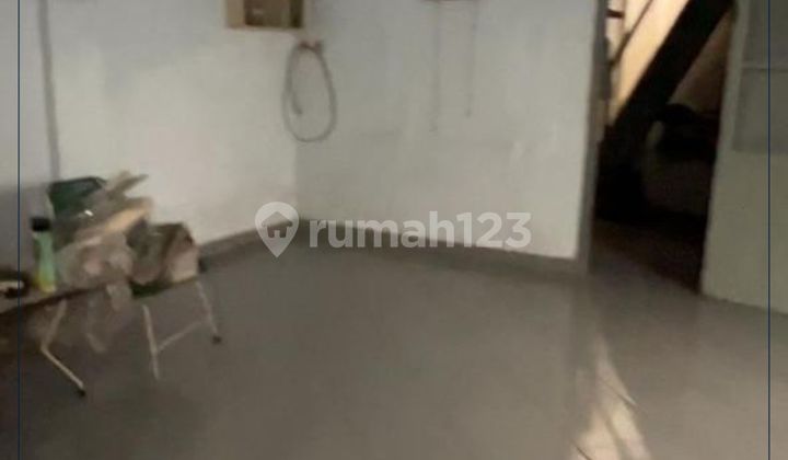 For Quick Sale, House Suitable for Business in Tubagus Angke 2