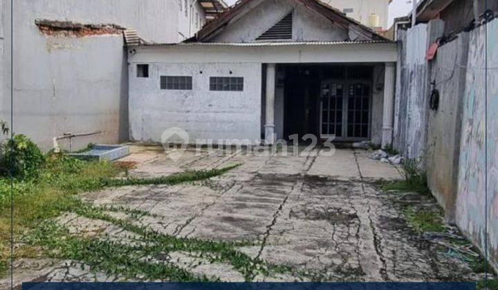 Dijual Murah Rumah Hitung Tanah Di Angke Luas 219.0 m²