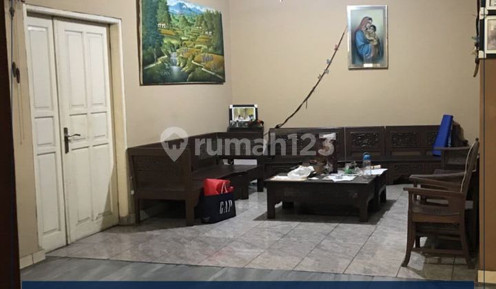 Dijual Murah Rumah Tinggal Siap Huni 2 Lantai Semi Furnish 